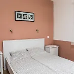Negy Evszak Apartmanhaz