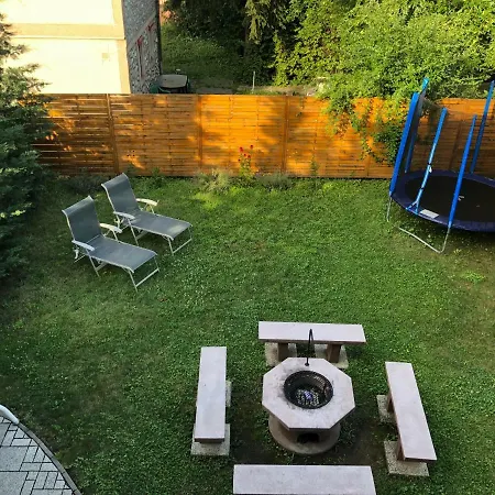 Negy Evszak Apartmanhaz Lägenhet Mezőkövesd