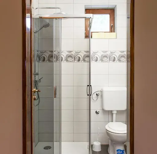 Negy Evszak Apartmanhaz Lägenhet